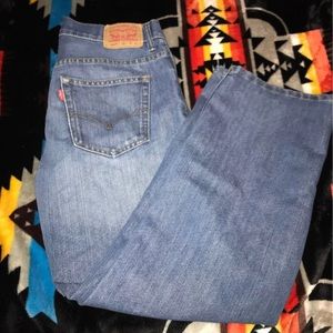 Size 14 woman’s Levi jeans